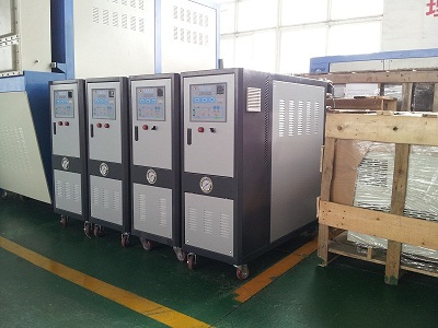 導熱油加熱器，模溫機，油溫機